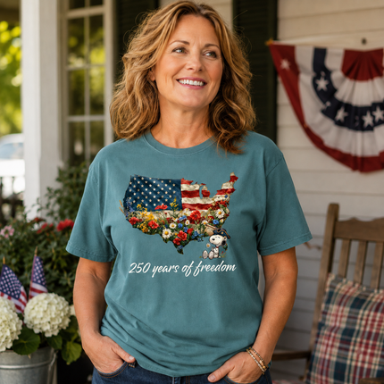 Comfort Colors 250 Years Of Freedom USA Map Floral Patriotic Dog T-Shirt
