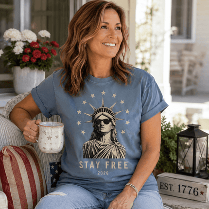 Comfort Colors Stay Free 2026 250th Anniversary USA Sunglasses Statue T-Shirt