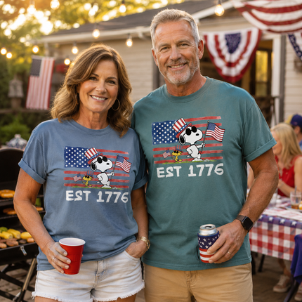 Comfort Colors Est 1776 Patriotic Flag Cool Waving Dogs T-Shirt