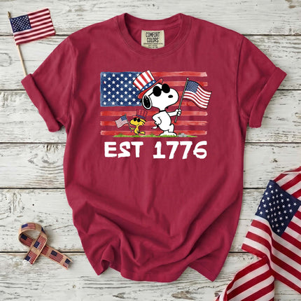 Comfort Colors Est 1776 Patriotic Flag Cool Waving Dogs T-Shirt