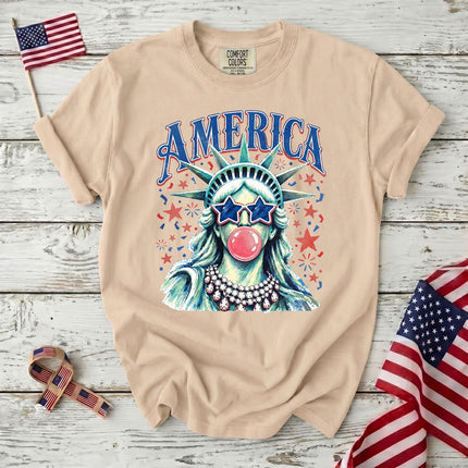 Comfort Colors Retro America 250th Anniversary USA Starry Bubblegum Statue T-Shirt