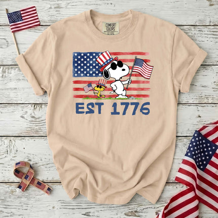 Comfort Colors Est 1776 Patriotic Flag Cool Waving Dogs T-Shirt