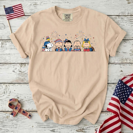 Comfort Colors Fireworks Patriotic Friends Lying Down T-Shirt
