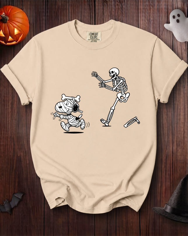 Comfort Colors Halloween Skeleton Chase Spooky T-Shirt
