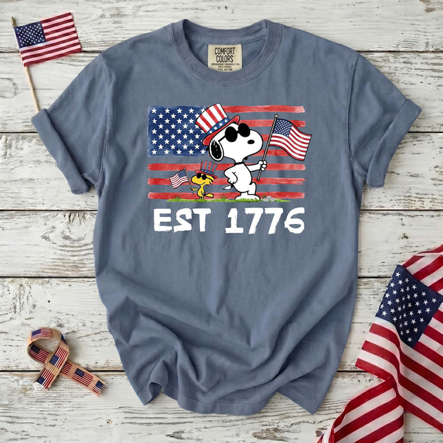 Comfort Colors Est 1776 Patriotic Flag Cool Waving Dogs T-Shirt