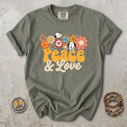 Comfort Colors Peace and Love Retro Hippie Flower Power T-Shirt
