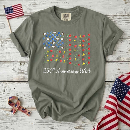 Comfort Colors 250th Anniversary USA Floral Vine Flag Dog And Bird T-Shirt