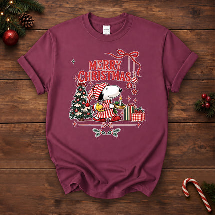 Merry Christmas Vintage Holiday Tree Candle Gifts T-Shirt