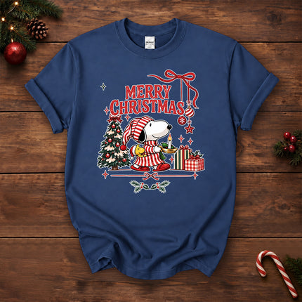 Merry Christmas Vintage Holiday Tree Candle Gifts T-Shirt