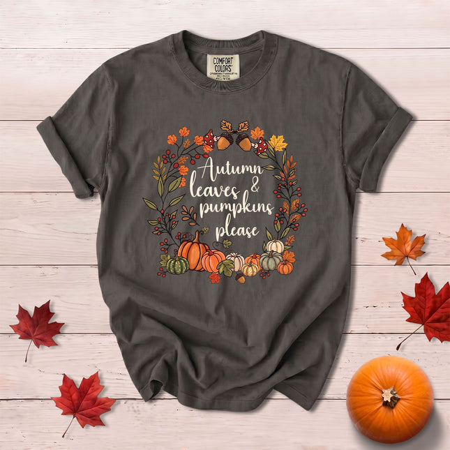 Comfort Colors Fall Autumn Leaves Pumpkins Wreath Thanksgiving T-Shirt