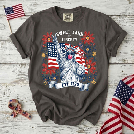 Comfort Colors Sweet Land Of Liberty EST 1776 Bubblegum Statue 250th Anniversary USA T-Shirt